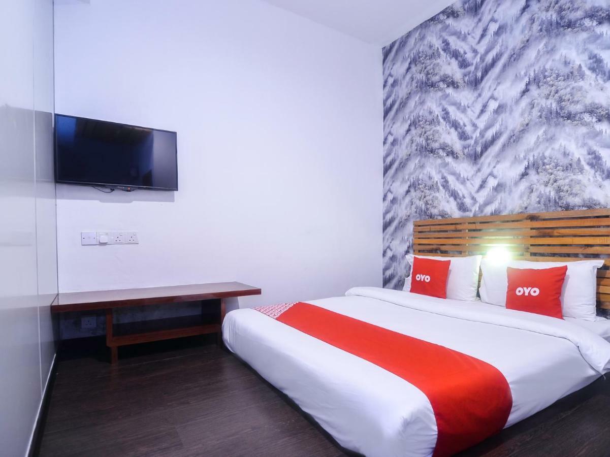 Oyo 1119 Memoire Express Hotel Kuching Eksteriør bilde